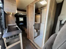 Fahrzeugbild Megamobil Mega Lounge 600 S 4x4 Truma 6 D+E Markise AHK Navi RFK #9