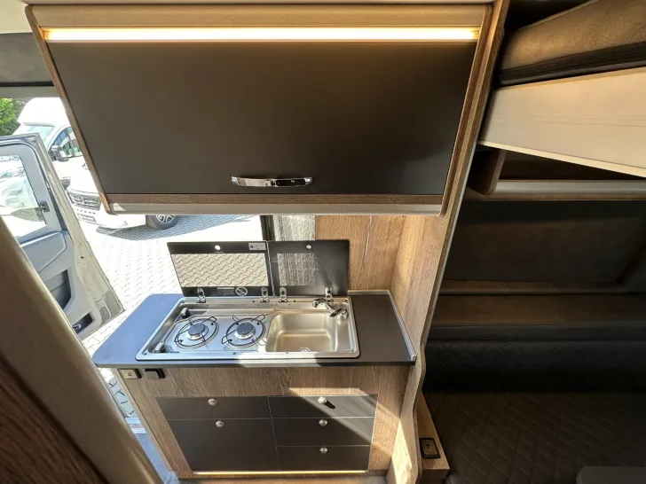 Fahrzeugbild Megamobil Mega Lounge 600 S 4x4 Truma 6 D+E Markise AHK Navi RFK #11