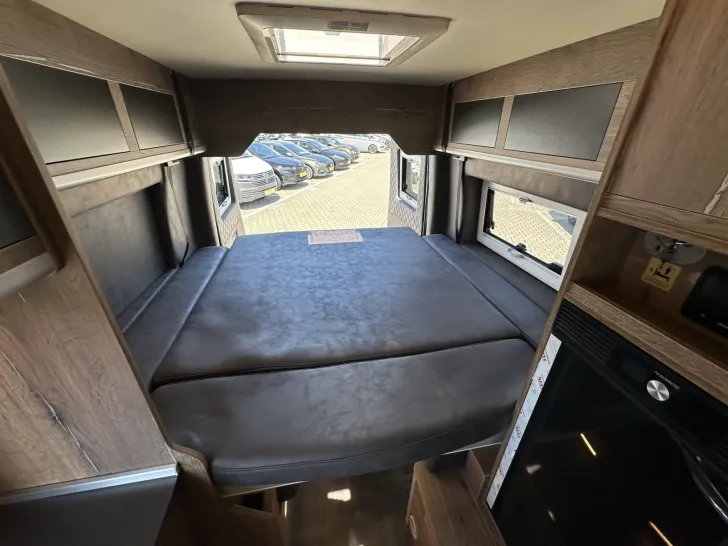 Fahrzeugbild Megamobil Mega Lounge 600 S 4x4 Truma 6 D+E Markise AHK Navi RFK #19