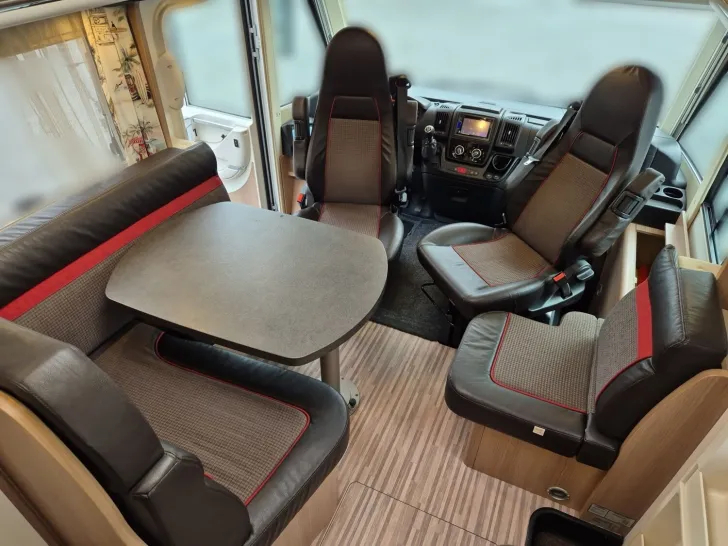 Fahrzeugbild Malibu I 430 LE Gastank+Vorzelt+Dachklima+SAT-TV #11