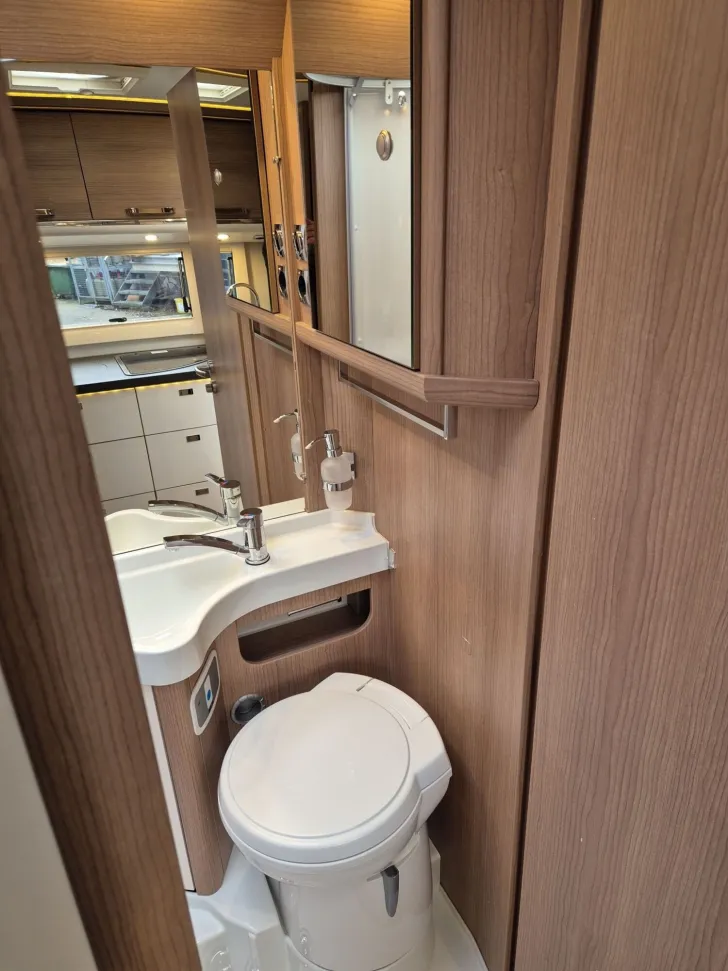 Fahrzeugbild Malibu I 430 LE Gastank+Vorzelt+Dachklima+SAT-TV #16