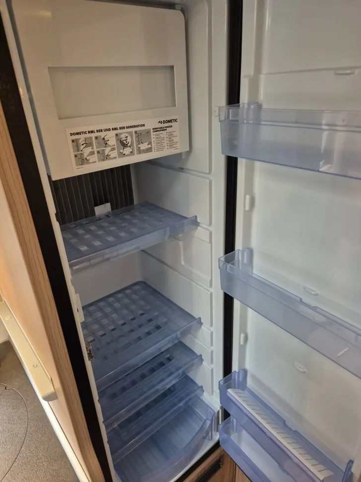 Fahrzeugbild Malibu I 430 LE Gastank+Vorzelt+Dachklima+SAT-TV #23