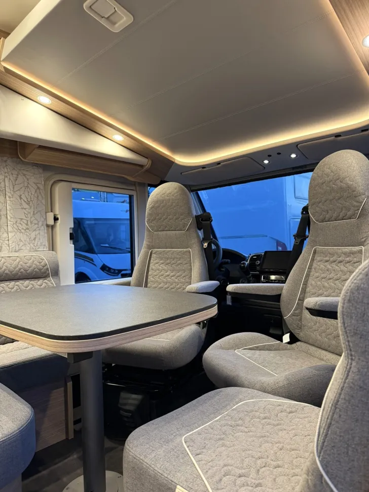 Fahrzeugbild Malibu I 450 RB LE comfort #11