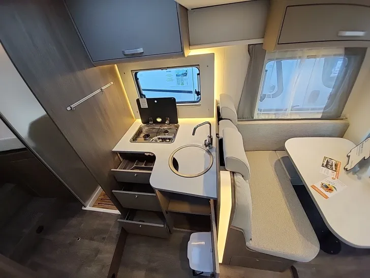 Fahrzeugbild Carado TEILINTEGRIERTE 447 #9