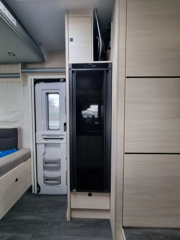 Fahrzeugbild Challenger Teilintegriert 380 Graphite Ultimate Automatik, Solar, SAT-TV #12