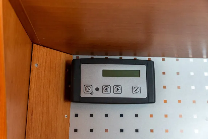 Fahrzeugbild Eura Mobil C 742 EBF *AHK*2xSolar*SAT*Markise*Radio*1.Hand* #31