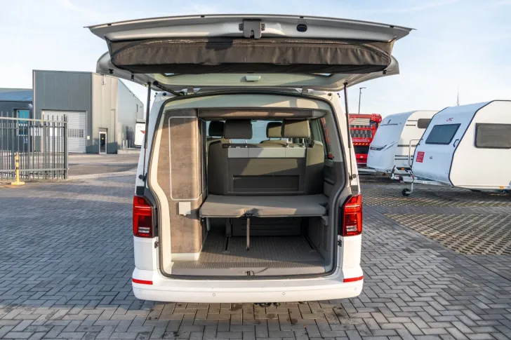 Fahrzeugbild VW California Ocean T6.1 *Automatik*150PS*Küche*LED #8