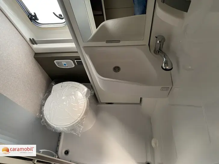 Fahrzeugbild Hymer Yellowstone RFK/Navi/Schlafdach #12