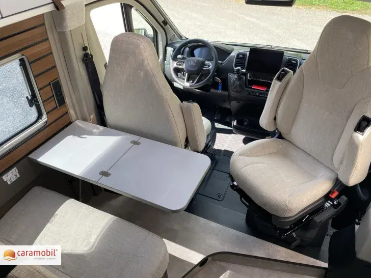 Fahrzeugbild Hymer Yellowstone RFK/Navi/Schlafdach #13