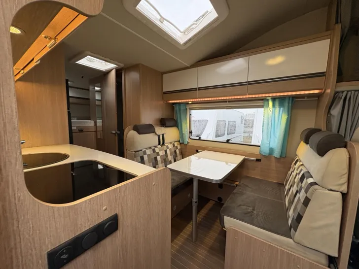 Fahrzeugbild Sunlight A 70 #7