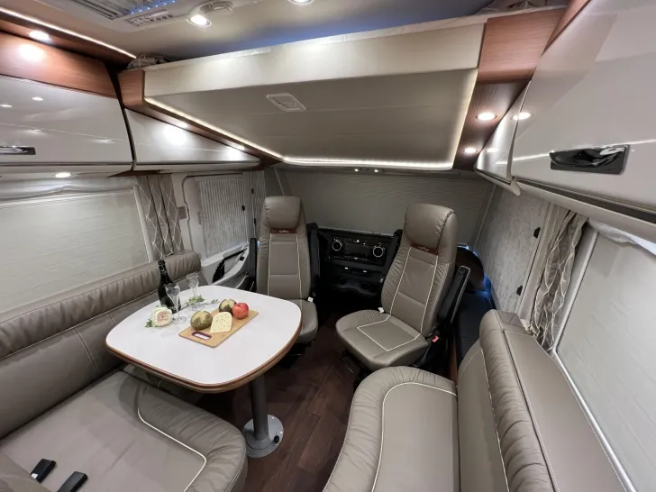 Fahrzeugbild Carthago chic c-line I 6.2 XL QB Mercedes (209) #13