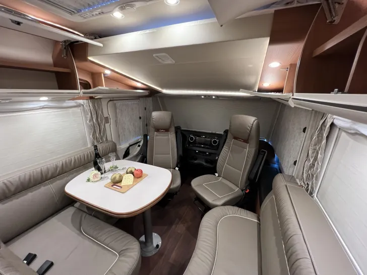 Fahrzeugbild Carthago chic c-line I 6.2 XL QB Mercedes (209) #14