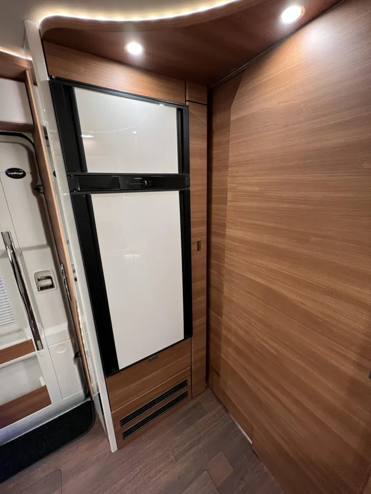 Fahrzeugbild Carthago chic c-line I 6.2 XL QB Mercedes (209) #23