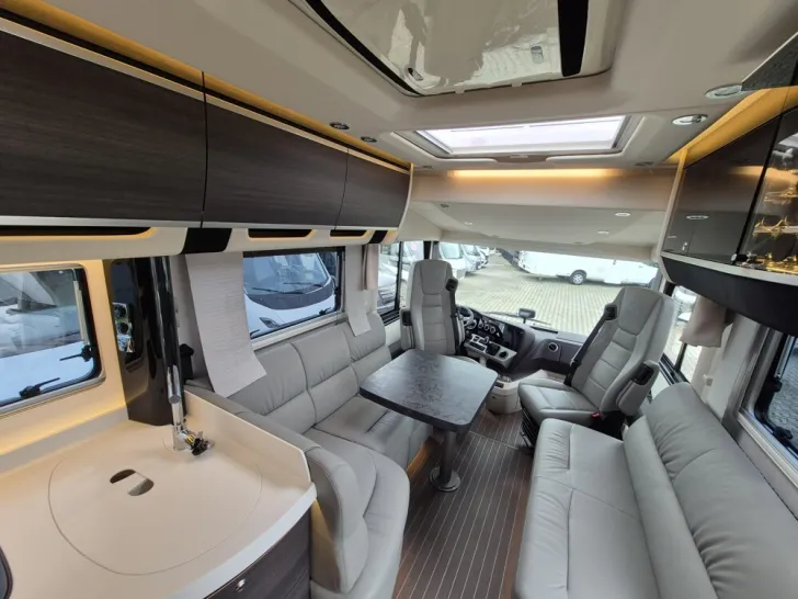 Fahrzeugbild Concorde Charisma 910 LSI #11