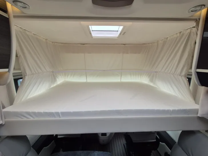 Fahrzeugbild Concorde Charisma 910 LSI #13