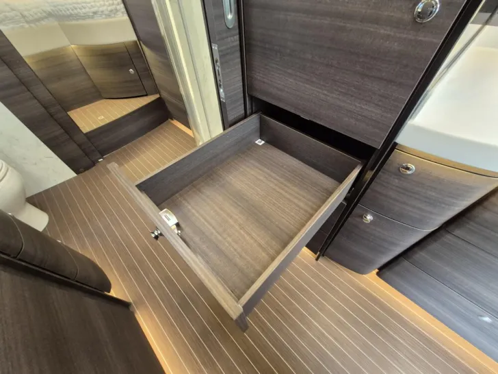 Fahrzeugbild Concorde Charisma 910 LSI #26