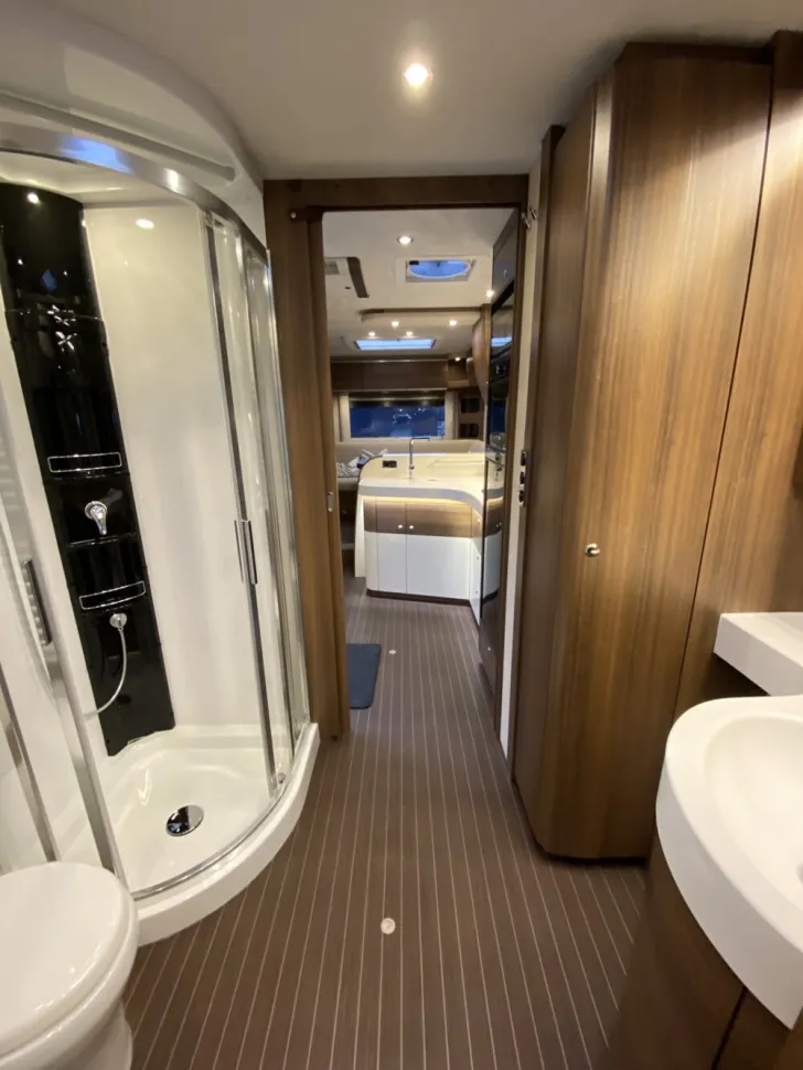 Fahrzeugbild Concorde Carver 890 RRL #11