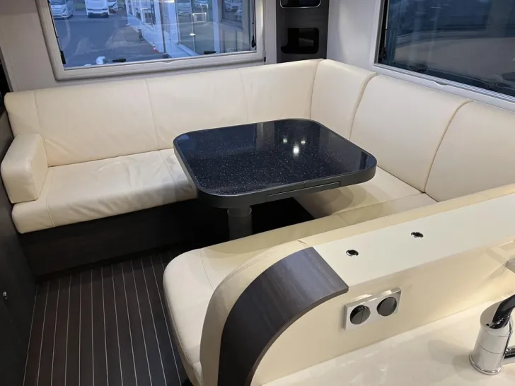 Fahrzeugbild Concorde Cruiser 900 RRL #11
