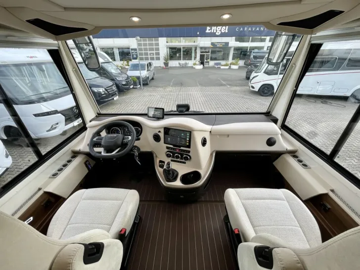 Fahrzeugbild Concorde Carver 890 RRL #11