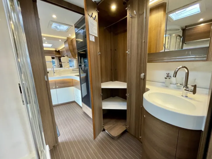 Fahrzeugbild Concorde Carver 890 RRL #20