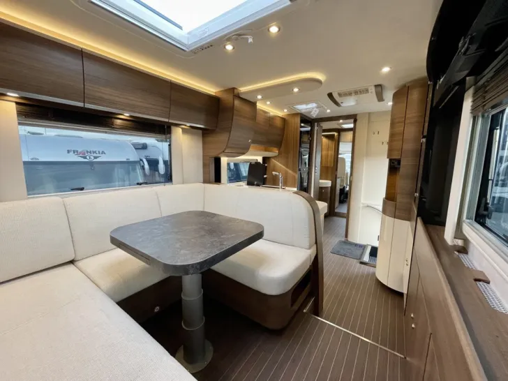 Fahrzeugbild Concorde Carver 890 RRL #27