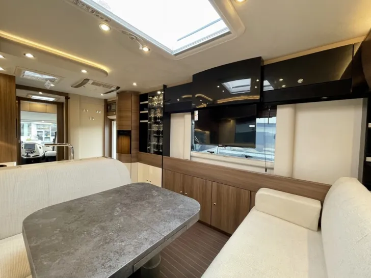 Fahrzeugbild Concorde Carver 890 RRL #28