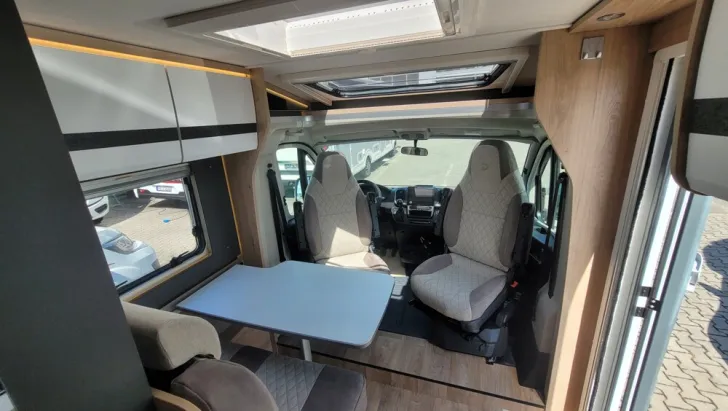Fahrzeugbild Dethleffs Globebus Camp Active T 1 #10