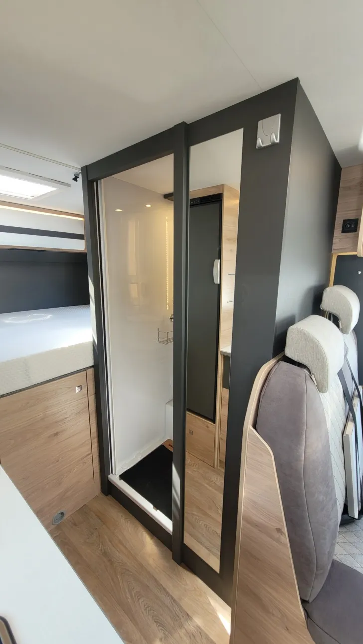 Fahrzeugbild Dethleffs Globebus Camp Active T 1 #14