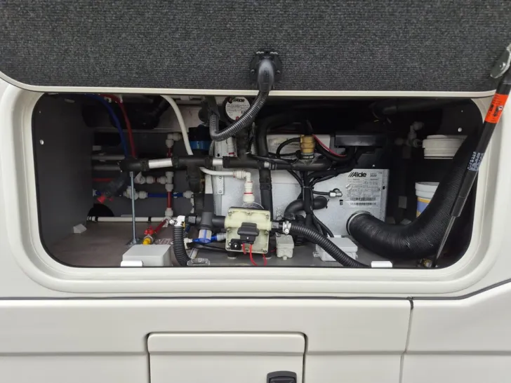 Fahrzeugbild Concorde Liner Plus 990 G #9