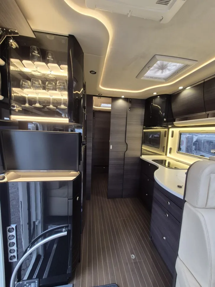 Fahrzeugbild Concorde Liner Plus 990 G #21