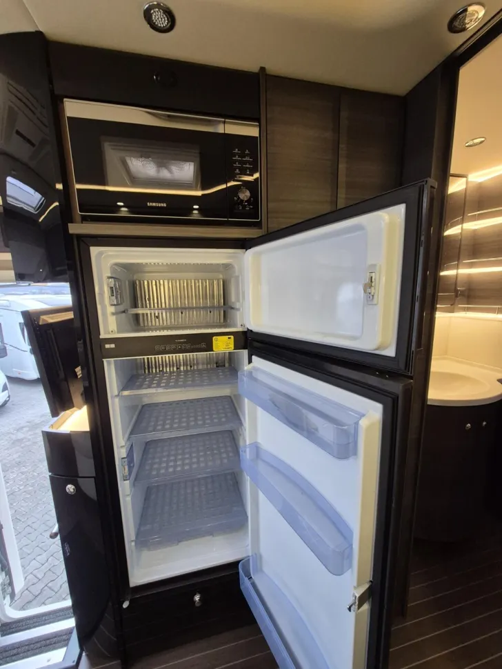 Fahrzeugbild Concorde Liner Plus 990 G #24