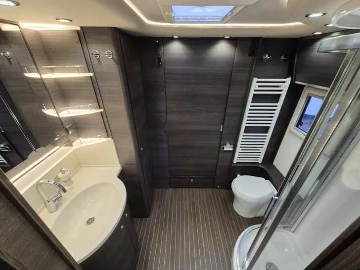 Fahrzeugbild Concorde Liner Plus 990 G #28