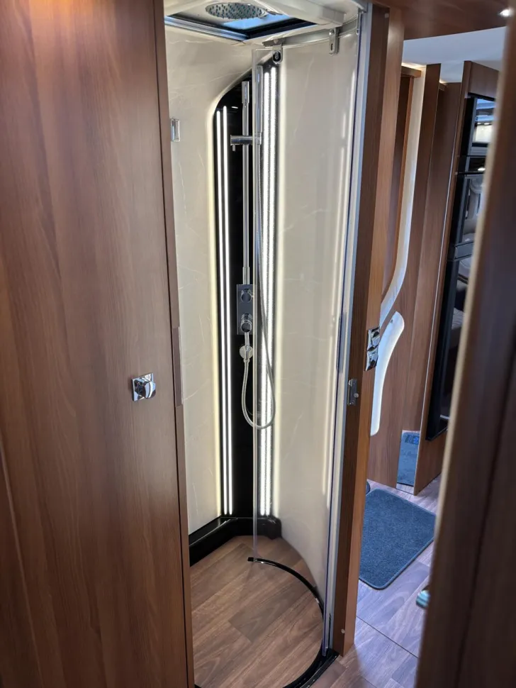 Fahrzeugbild Carthago liner-for-two I 53 #22