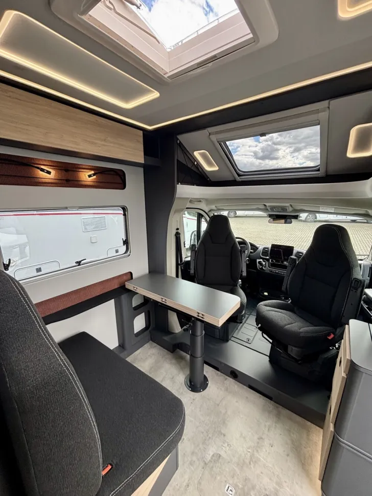 Fahrzeugbild Frankia Now 7.0 L #11