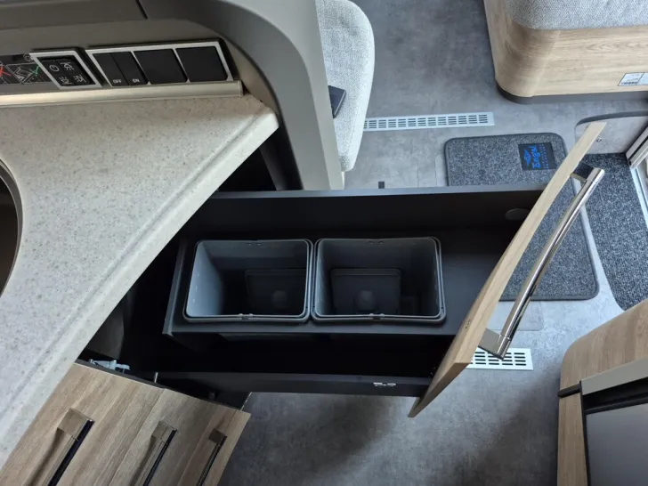 Fahrzeugbild Dethleffs Globetrotter XL I 7850-2 EB #12