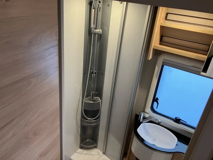 Fahrzeugbild Dethleffs Globebus I 6 #19