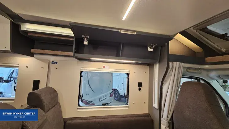 Fahrzeugbild Laika Kosmo L 409 #18