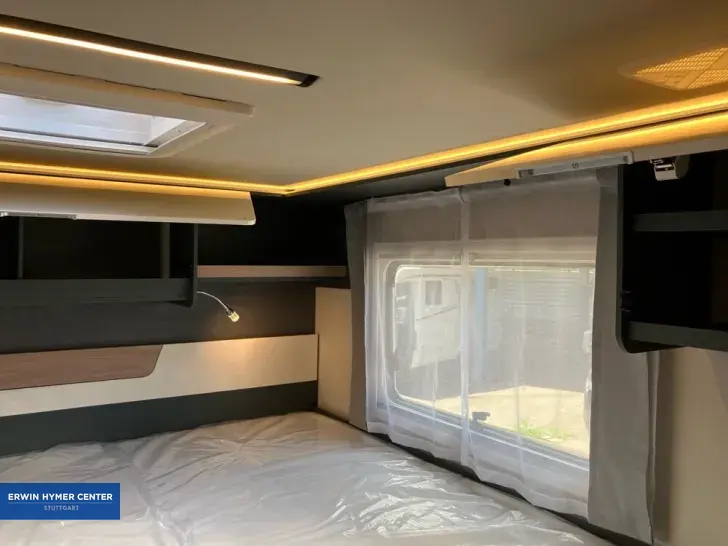 Fahrzeugbild Laika Kosmo L 319 #23