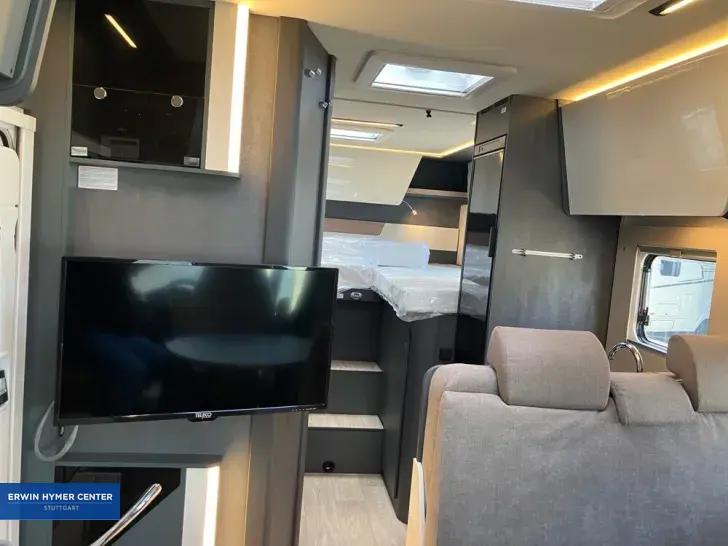 Fahrzeugbild Laika Kosmo L 319 #26