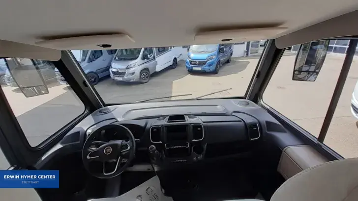 Fahrzeugbild Carado I 338 #10