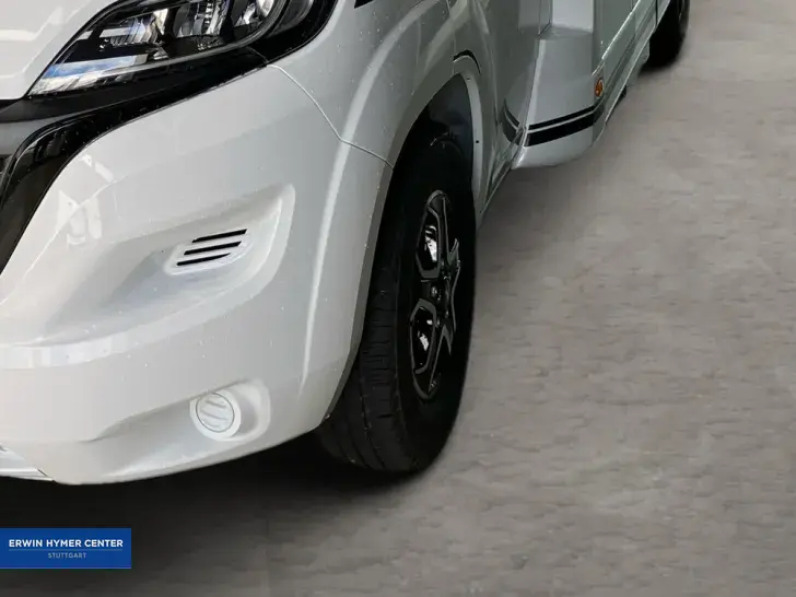 Fahrzeugbild Laika Kosmo L 409 #6