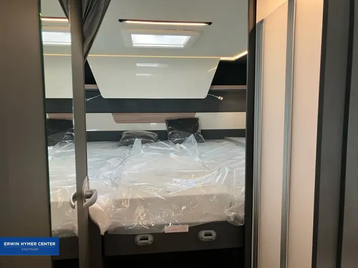 Fahrzeugbild Laika Kosmo L 409 #23