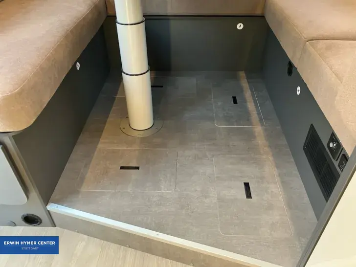 Fahrzeugbild Laika Kosmo L 105 #16