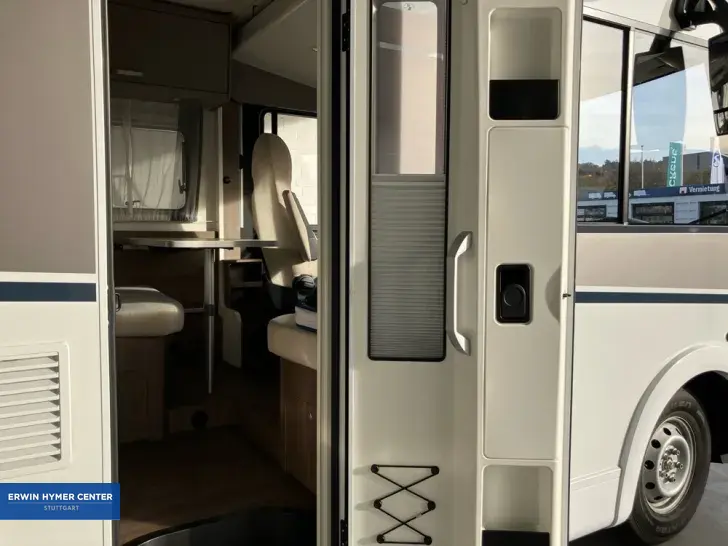 Fahrzeugbild Carado I 338 #10