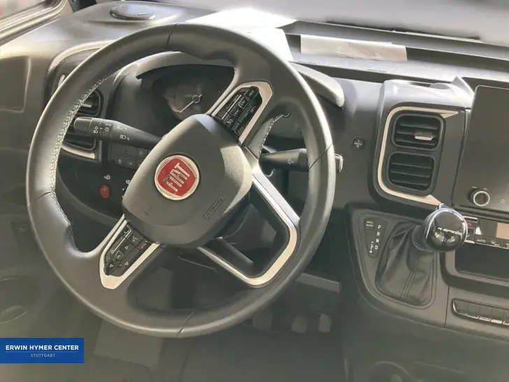 Fahrzeugbild Carado I 338 #12