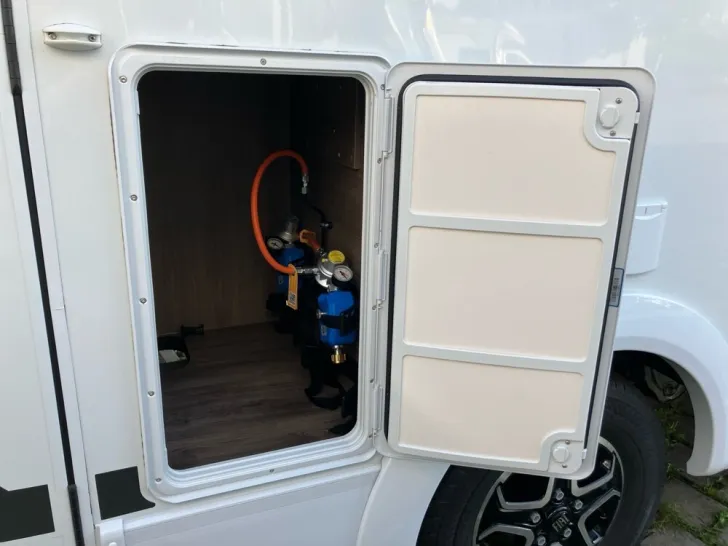 Fahrzeugbild Carado V 337 #9