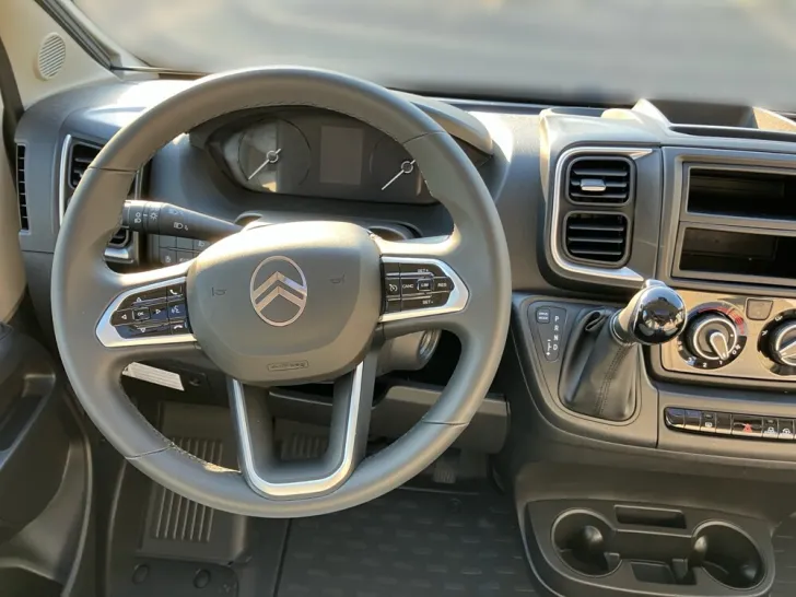 Fahrzeugbild Carado V 337 #12