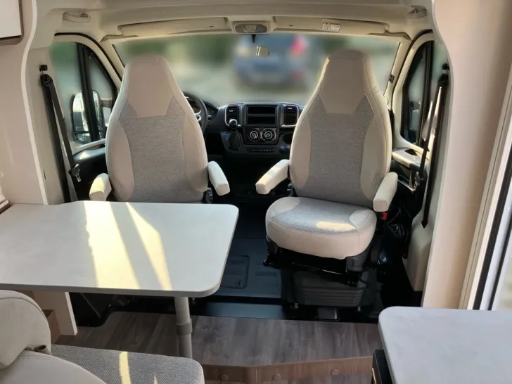 Fahrzeugbild Carado V 337 #13