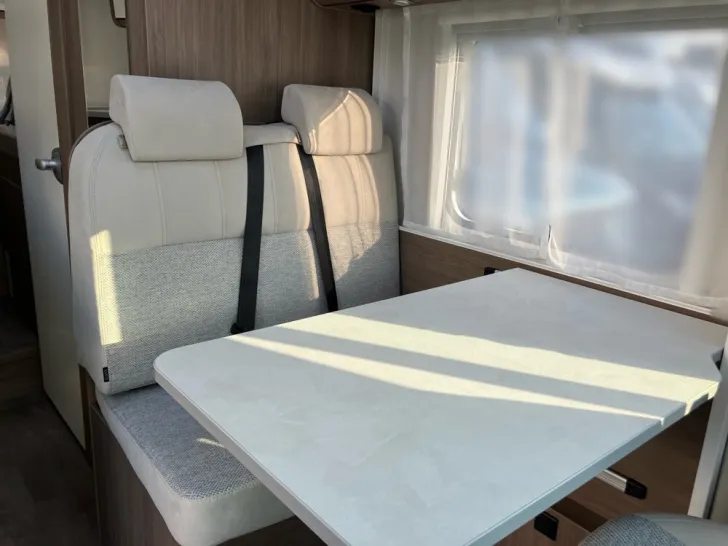 Fahrzeugbild Carado V 337 #14