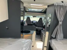 Fahrzeugbild Laika Kosmo L 319 #25